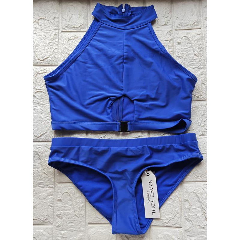 Спортивний жіночий купальник в розмірі м Спортивний жіночий купальник в розмірі м