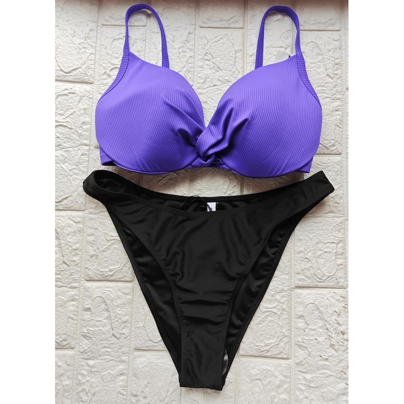 Купальник жіночий,розмір верх -75Е, низ - розмір М Купальник жіночий,розмір верх -75Е, низ - розмір М