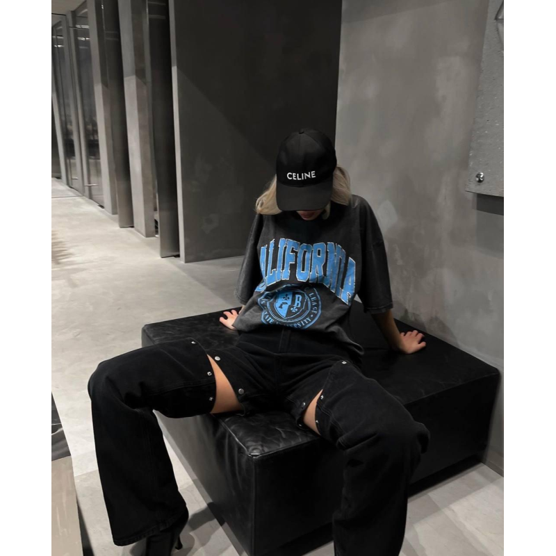 Женская футболка с эффектом рванки, лазерное нанесение Женская футболка с эффектом рванки, лазерное нанесение